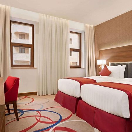 Ramada Hotel & Suites By Wyndham Jerevan Eksteriør billede