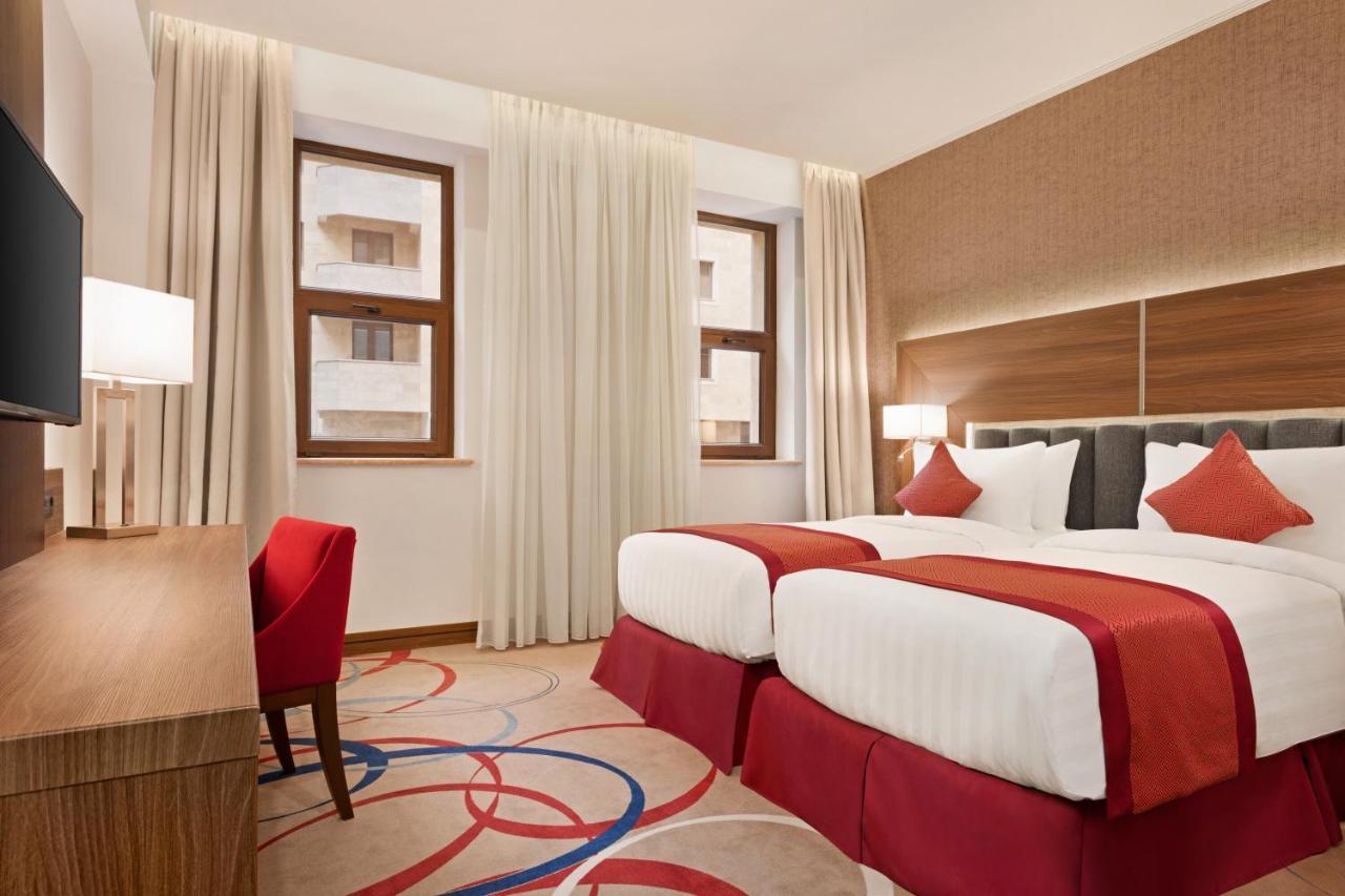 Ramada Hotel & Suites By Wyndham Jerevan Eksteriør billede