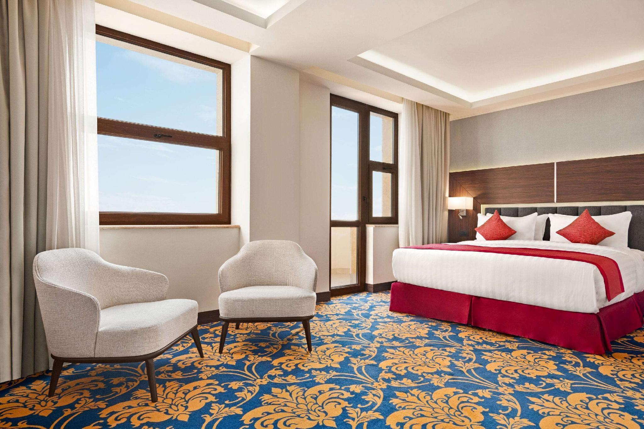 Ramada Hotel & Suites By Wyndham Jerevan Eksteriør billede