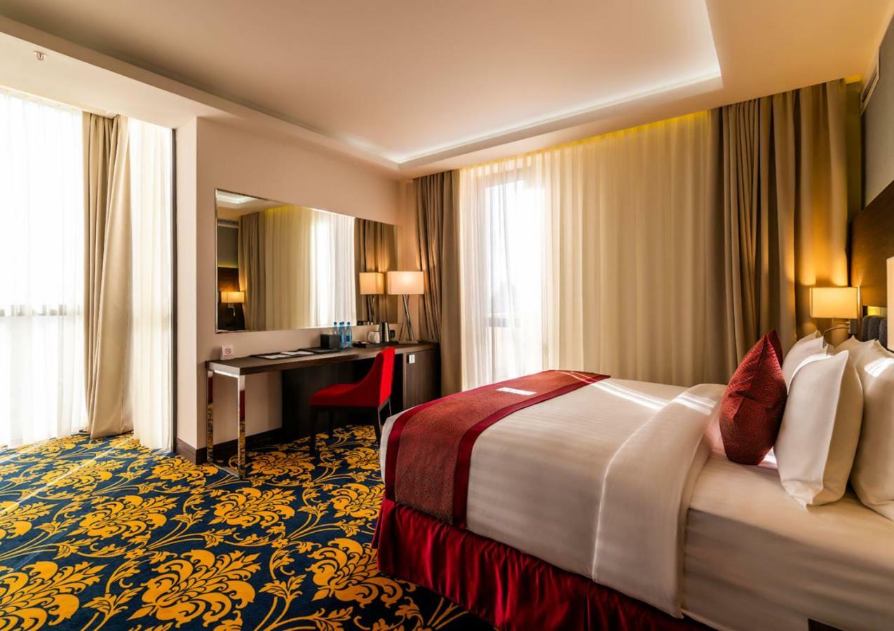 Ramada Hotel & Suites By Wyndham Jerevan Eksteriør billede