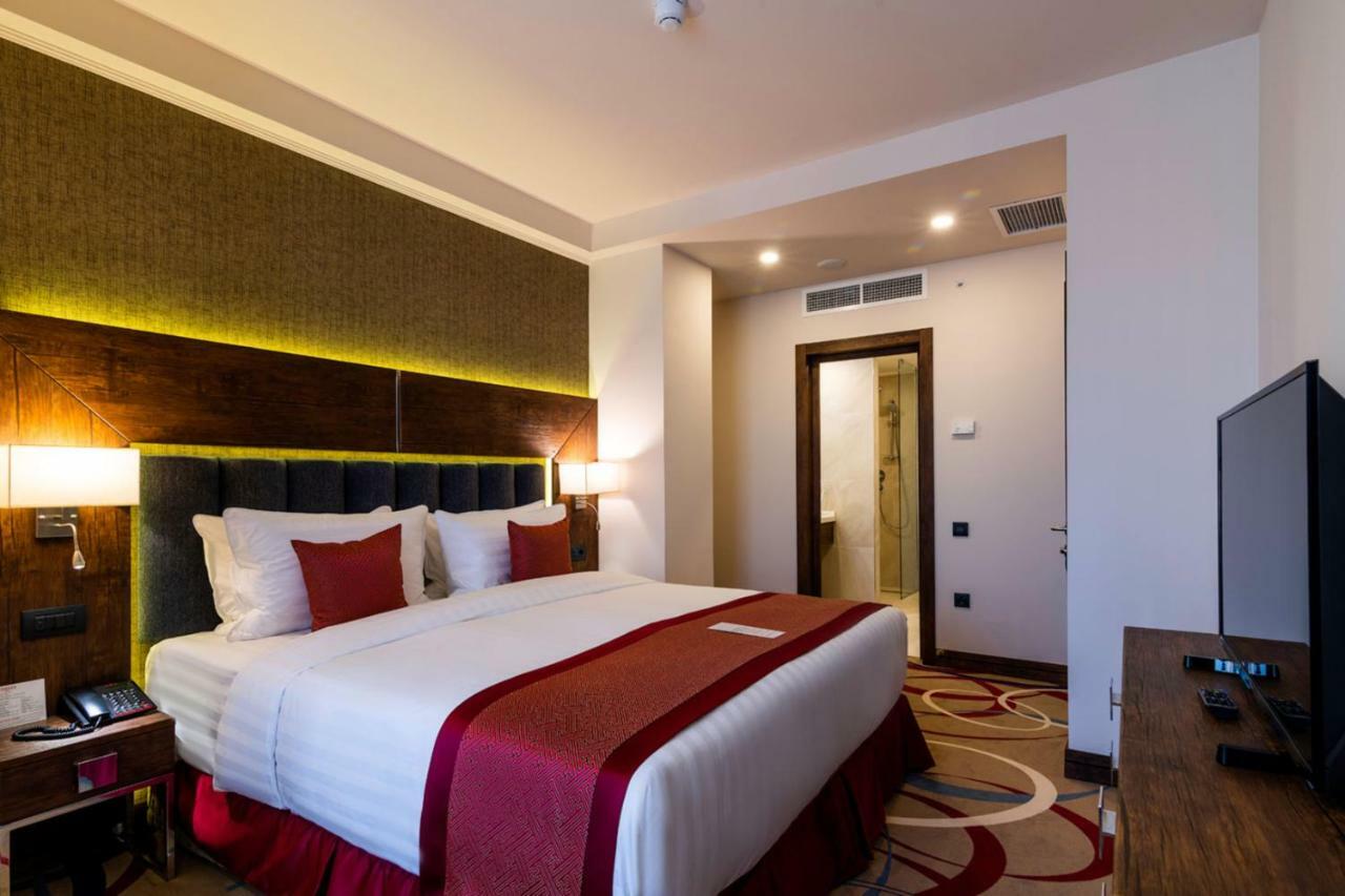 Ramada Hotel & Suites By Wyndham Jerevan Eksteriør billede